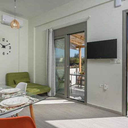 Sea Breeze Apartments コリンバリ エクステリア 写真