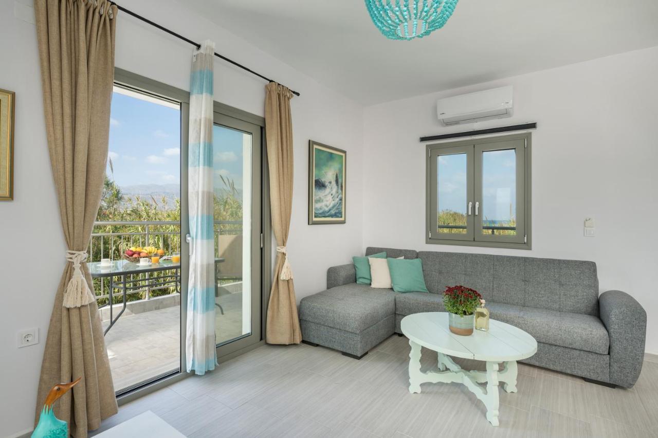 Sea Breeze Apartments コリンバリ エクステリア 写真